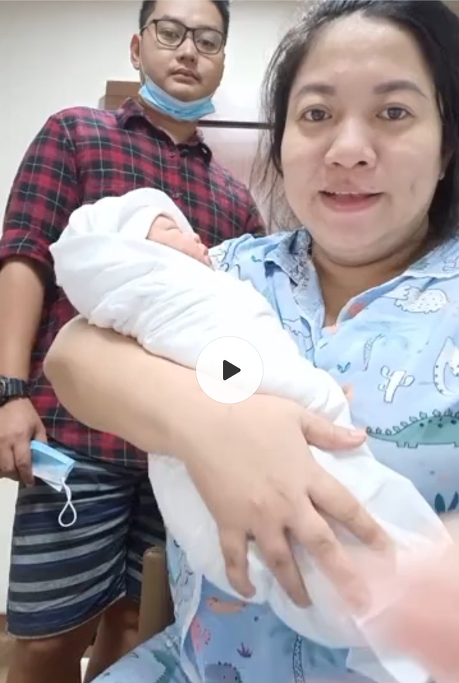 Photo credit-Ei Tone's Facebook acc