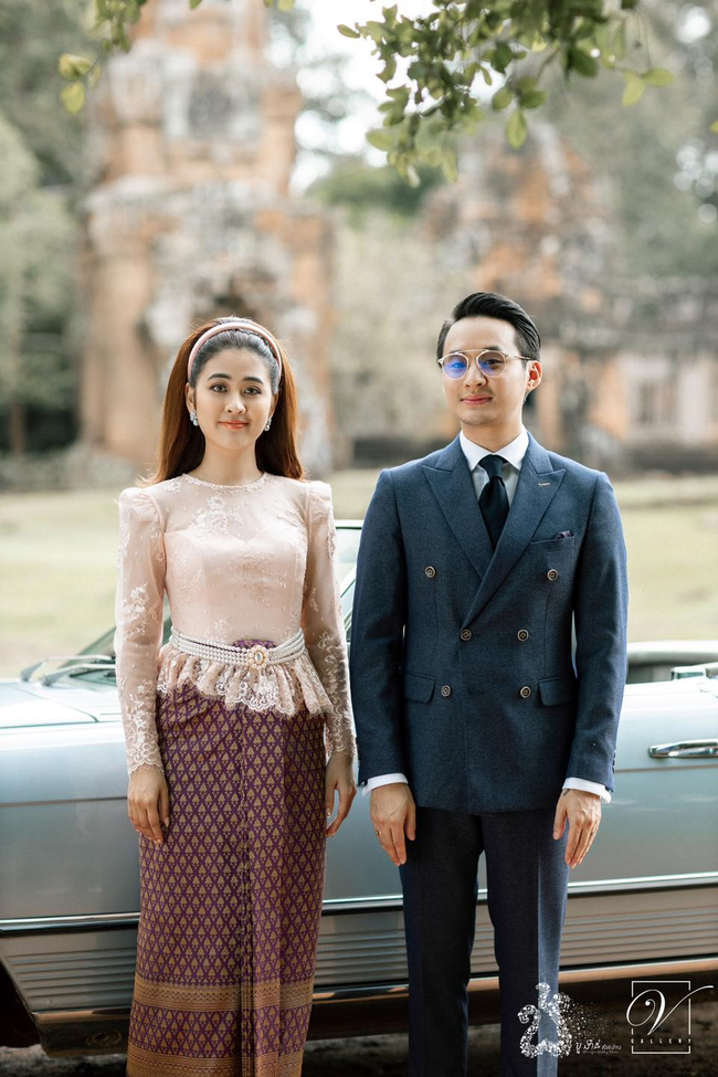 ពេជ្រ សូលីកា និងស្វាមី