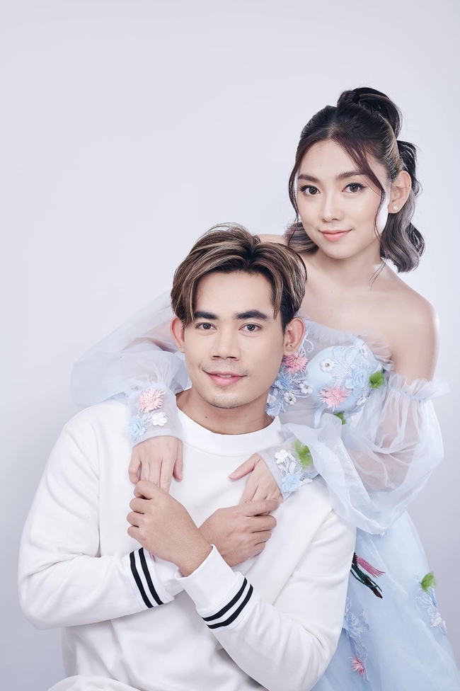 នីរតនា និងភរិយា