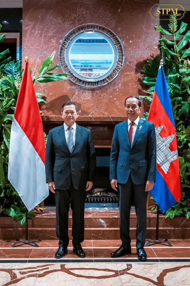 https://s9.kh1.co/__image/w=650,h=976,q=100/36/367f20847f35ea83dc7724139cbb21b99ef36465.png