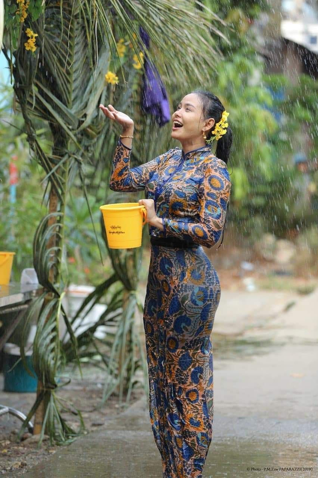 Photo Credit : Aye Thaung 's Facebook Acc