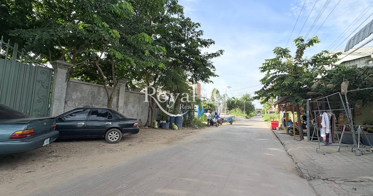 ដីជួល ក្រុងតាខ្មៅ