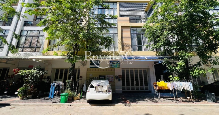 House For Sale​-Veal Sbov, Chbar Ampov
