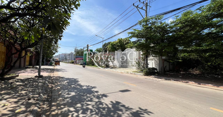 ដីសម្រាប់ជួល នៅជិតSmart RSN