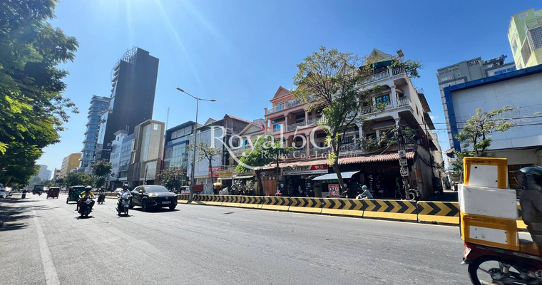 House For Rent- Mao Tse Tong