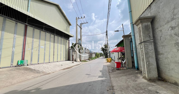 Warehouse for rent at chomka dong