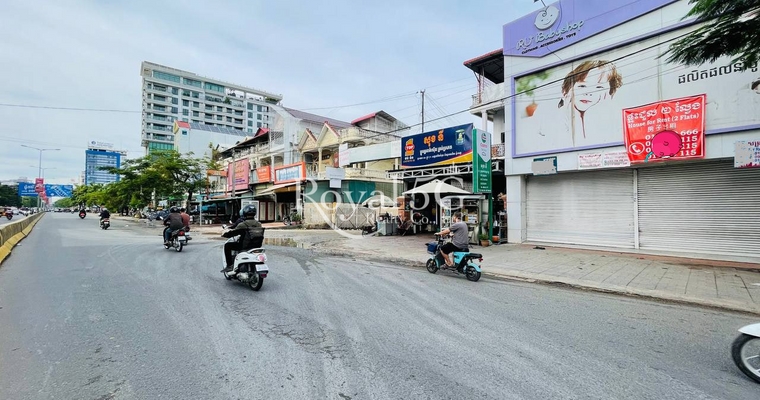 Shop for Rent  st.271