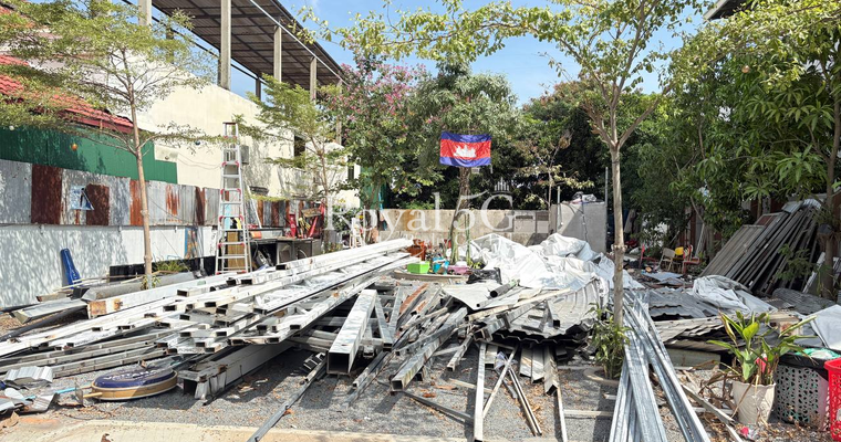 ដីសម្រាប់ជួលឬស្សីកែវ