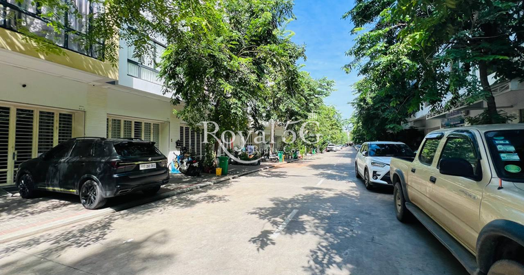 House For Sale Borey Peng Hout Boeung Snor