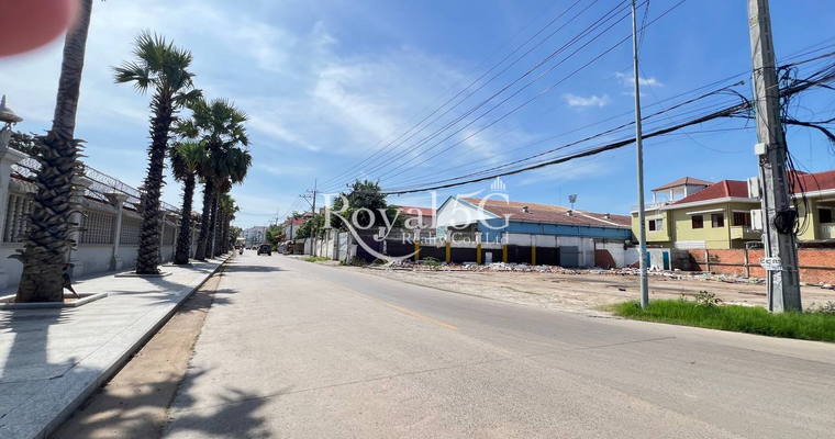ដីសម្រាប់ជួលនៅជិត Smart RSN
