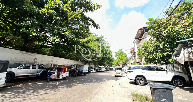 Land For Sale- Daun Penh