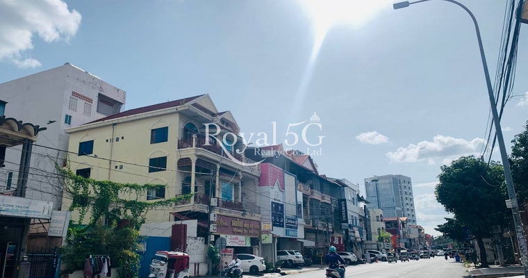 House For ​​​sale