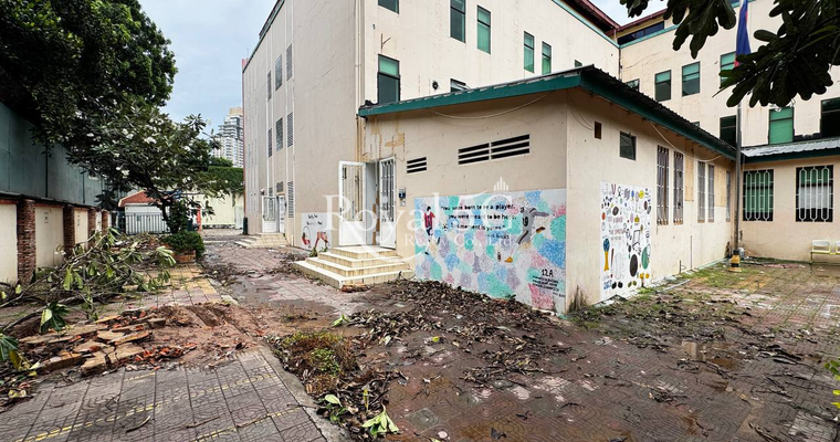 Building For Sale or Rent Sangkat Tonle Bassac Khan Chamkarmon