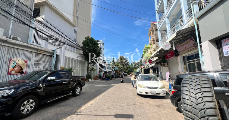 ផ្ទះសម្រាប់ជួល- ទំនប់ទឹក