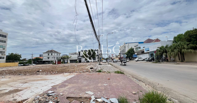 ដីសម្រាប់ជួល នៅផ្លូវ1003 សែនសុខ