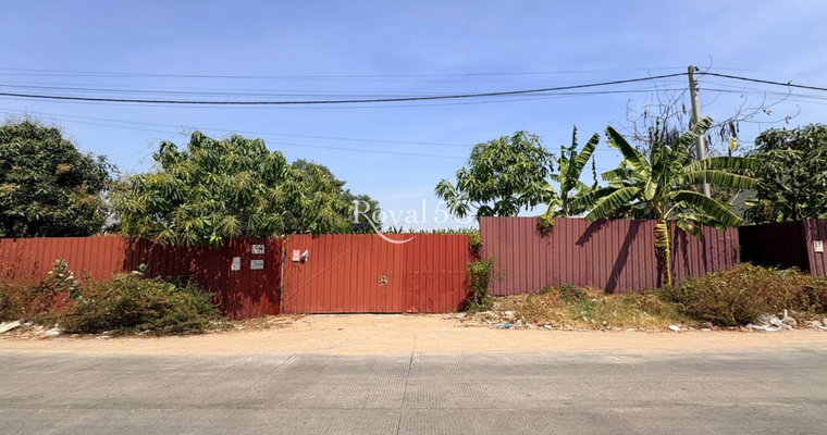 Land For rent at phnom penh thmei