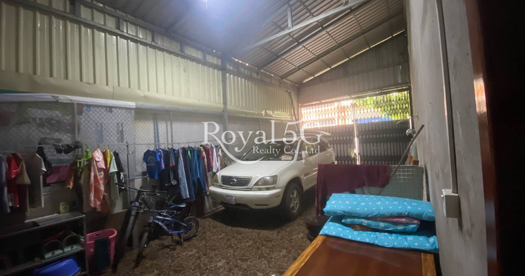 House For Sale - Near Chuk Meas Market khan Sensok