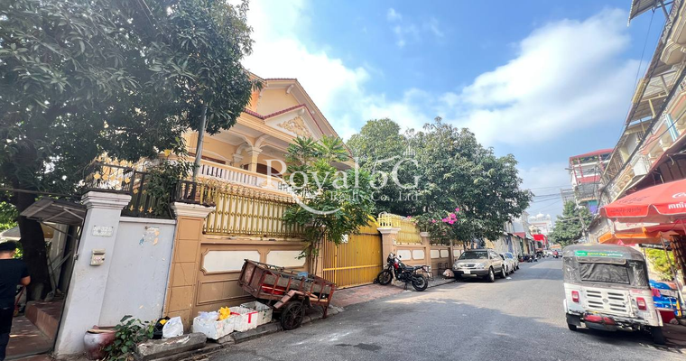 House For Rent- Boeng kengkang3