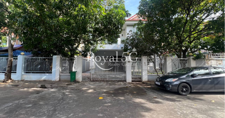 Villa For Rent Borey Bassac Garden City