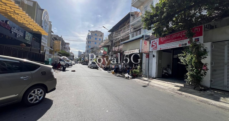 House for rent  at Phsar Depo2