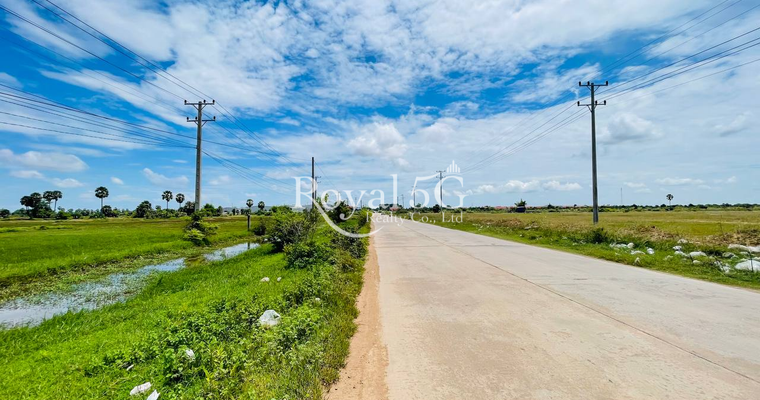 ដីសម្រាប់លក់ ​/  សំរោងទង ខេត្តកំពង់ស្ពឺ