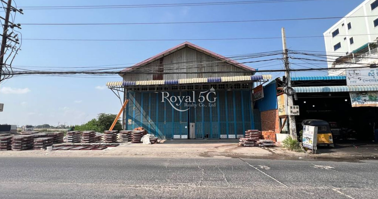 Warehouse for rent at 371