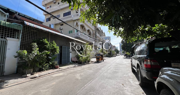 House for sale at phsar depo1