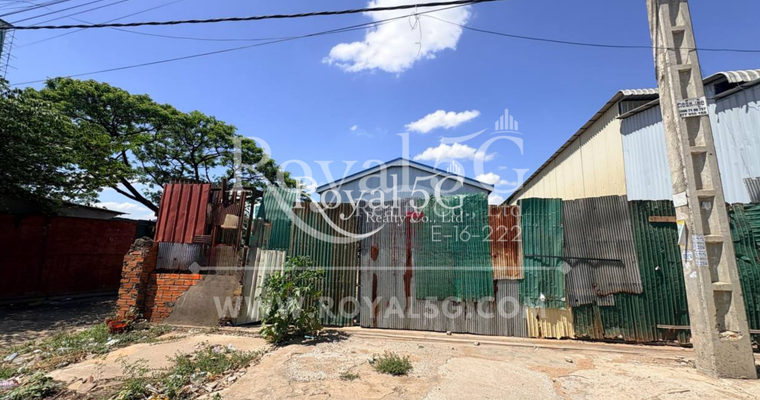 Land for rent at 598