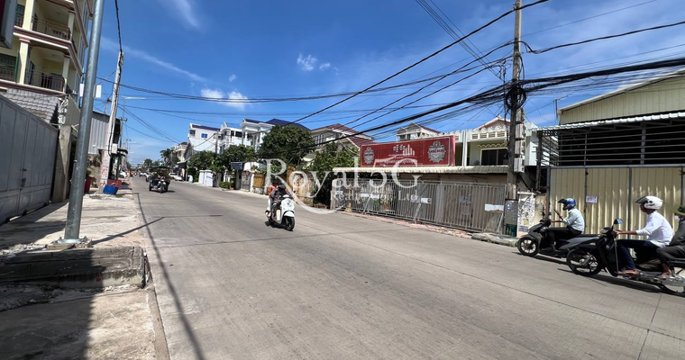 ឃ្លាំងសម្ររាប់ជួល នៅគោកឃ្លាំង