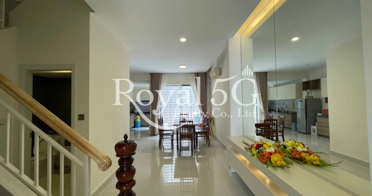 ផ្ទះវីឡាកូនកាត់LAសម្រាប់ដាក់ជួលក្នុងបុរី Borey Peng Hourt Mera Garden​​