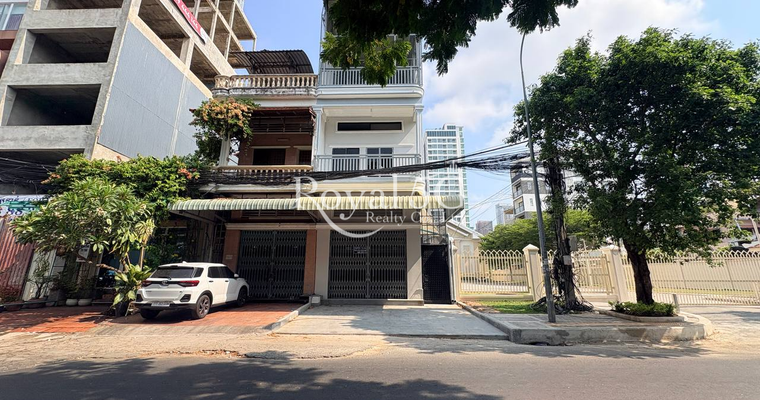 ផ្ទះអាជីវកម្មសម្រាប់ជួល - Shophouse For Rent