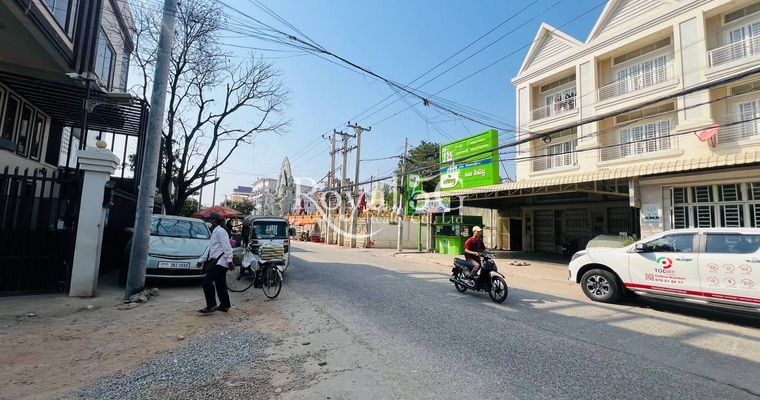Flat For Sale Sangkat Nirouth Khan Chbar Ampov
