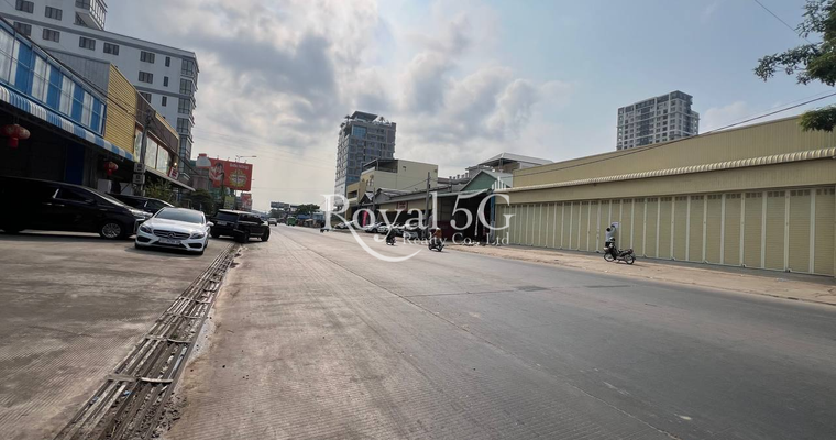 Warehouse for rent at phnom penh thmei