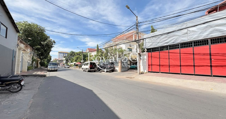 ឃ្លាំងសម្រាប់ជួល- Warehouse  For Rent