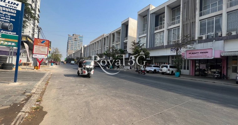 HOUSE FOR RENT PHNOMPENH TMEI