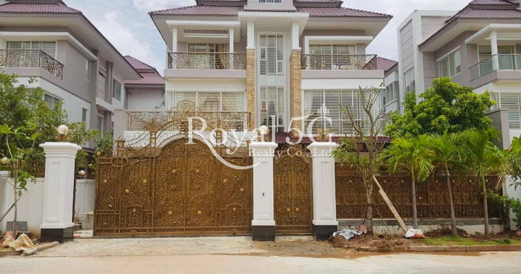 Villa For Rent Borey Peng Hout Boeung Snor