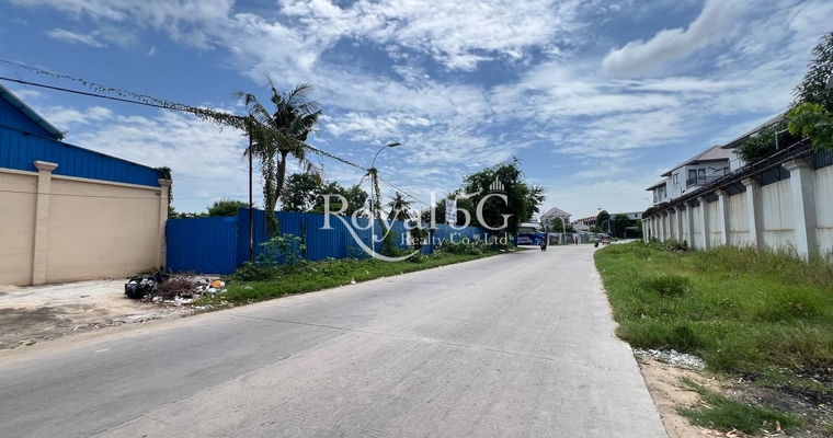 Land for sale chrang chomres 1  russey keo