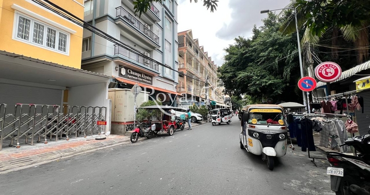 Building For Rent- Daun Penh