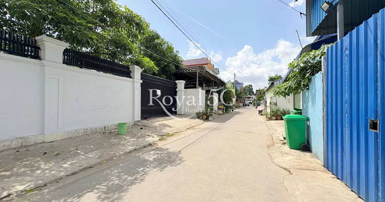 Land and House For Sale Krong Takhmau