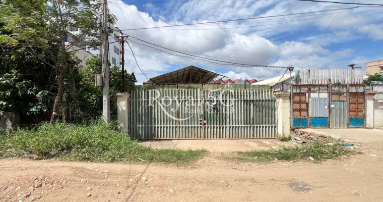 Warehouse for sale dangkor