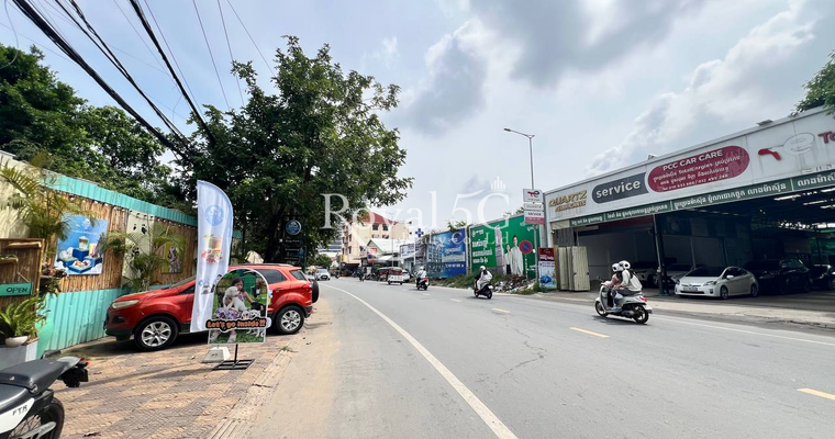 ផ្ទះសម្រាប់ជួល ខណ្ឌ ជ្រោយចង្វារ វិថីកែវ ចិន្ដា