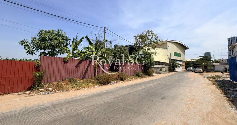Land For rent at phnom penh thmei