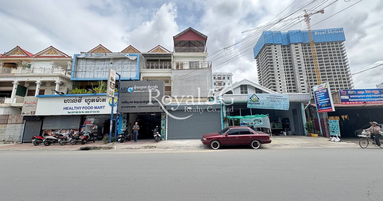 ផ្ទះល្វែងជួលនៅផ្សារដើមថ្កូវ ខណ្ឌចំការមន