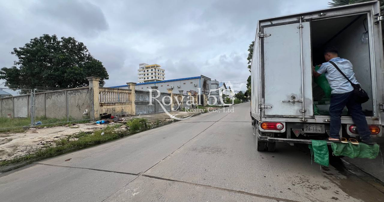 Land for rent at phnom penh thmei
