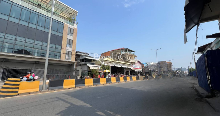 Building for rent at russey keo