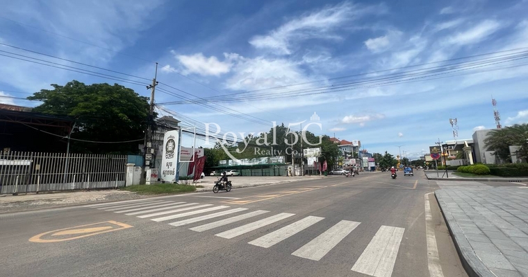 LAND FOR RENT 598
