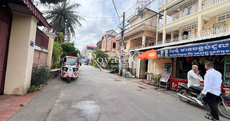 Land for rent at Street 2002