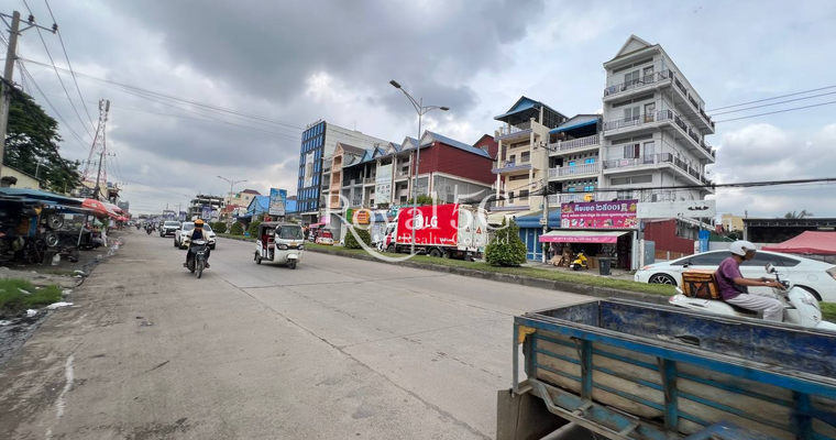 ឃ្លាំងសម្រាប់ជួលផ្លូវ217