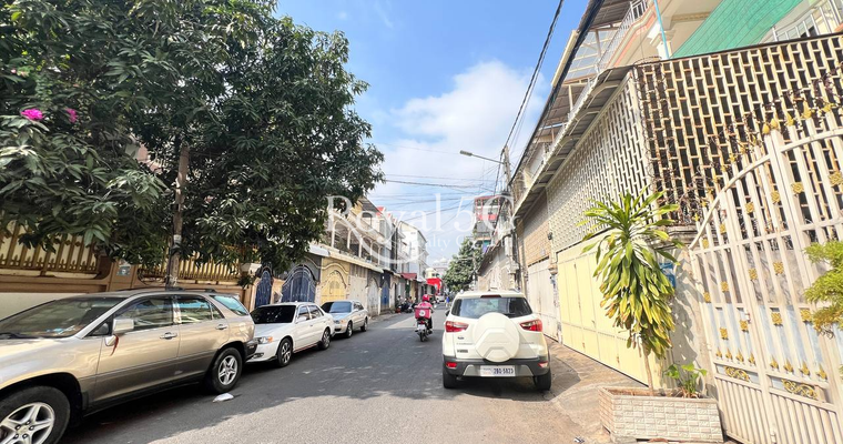 House For Rent- Boeng kengkang3