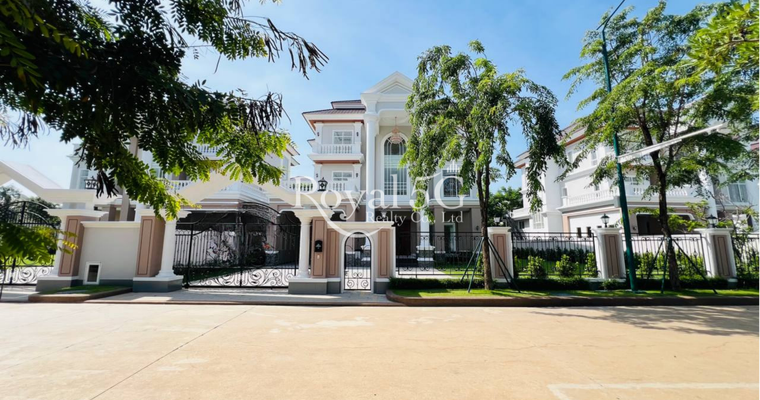 Villa For Sale Borey Peng Hout Beoung Snor